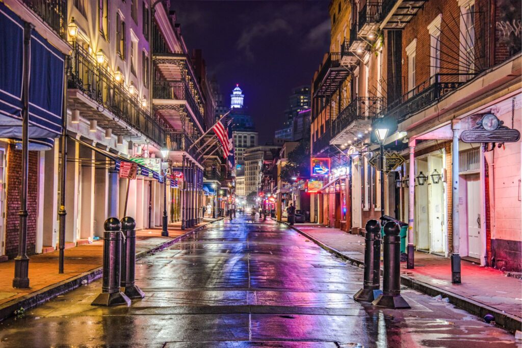 A First-Time Visitors Guide to Bourbon Street - hotel suites in downtown New Orleans - plaza resort