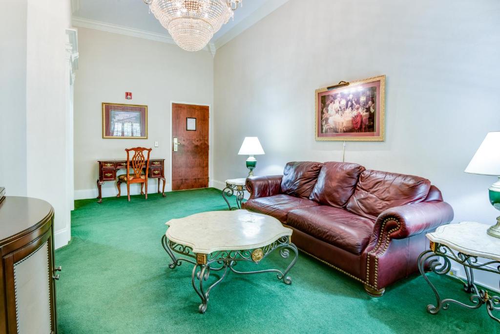 Apartment with Balcony-2