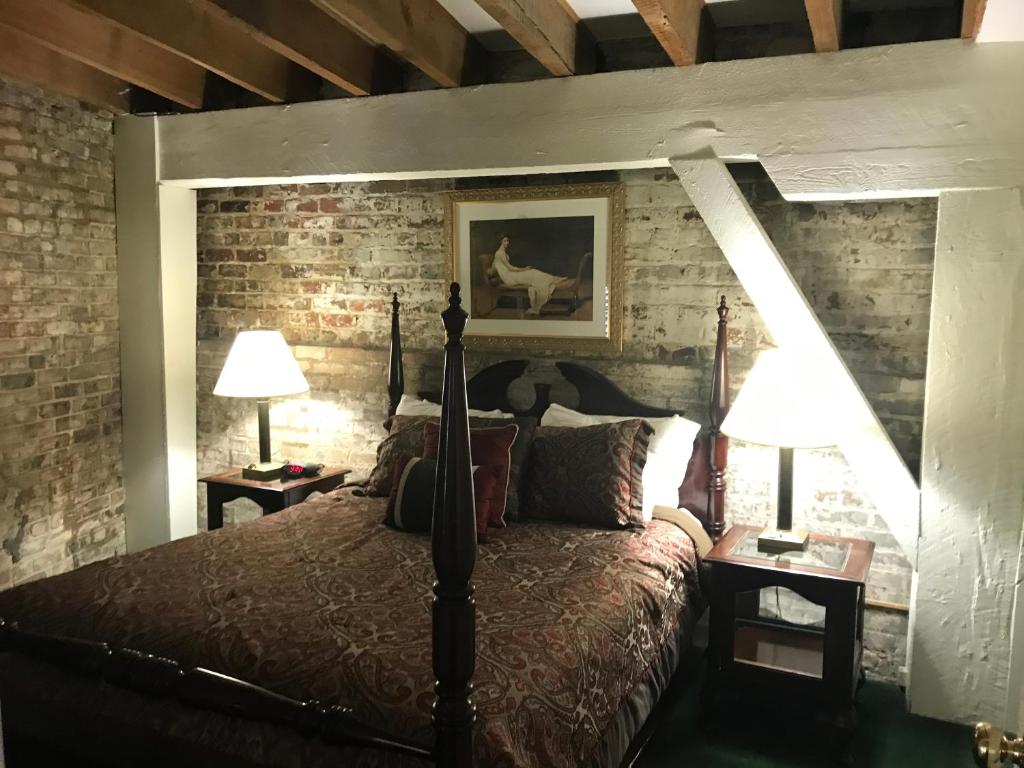 One-Bedroom suite-3